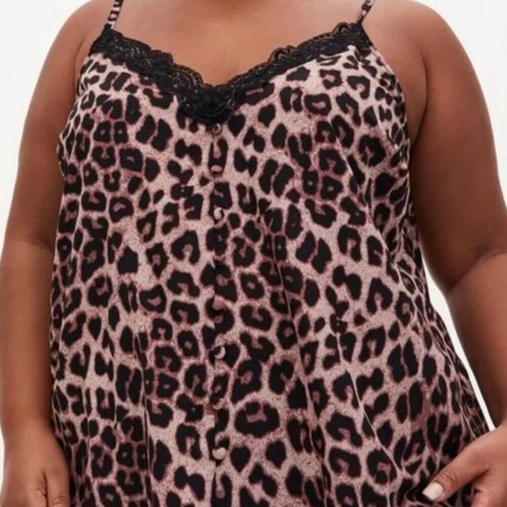 TORRID Leopard print chablis cami with black lace NWT sz 1
